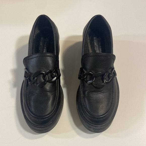 Call It Spring Chunky Chain Loafer | Black - Picture 2 of 4